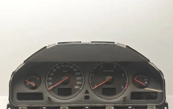 Volvo V70 Speedometer (instrument cluster) 8637996 8602474 69294630T