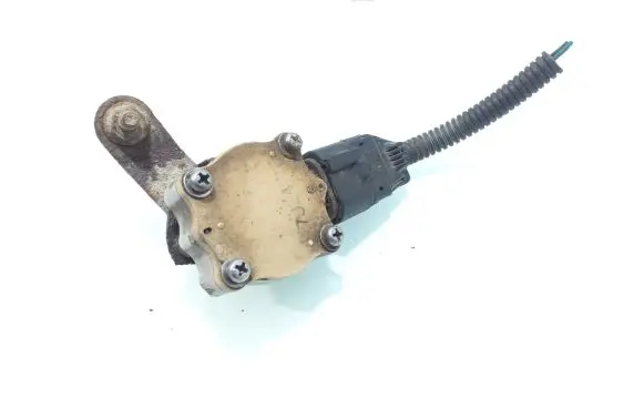Toyota Avensis T250 Headlight/headlamp level sensor 7J24