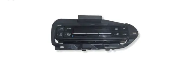 Toyota Auris E180 Climate control unit 5546802030