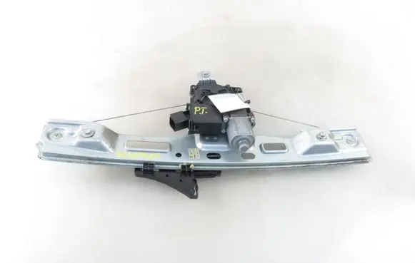 Opel Zafira C Rear door window regulator with motor 915352101