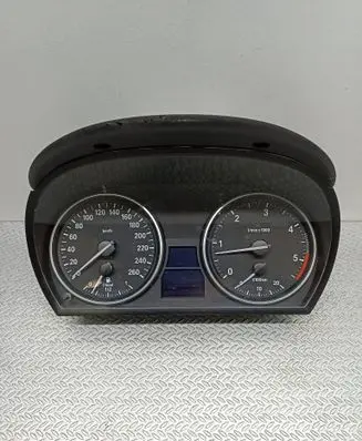 Speedometer (instrument cluster)