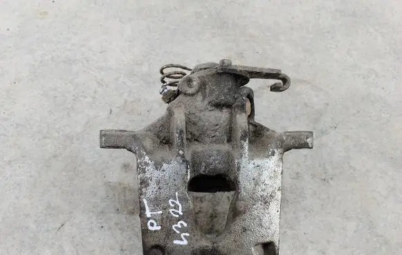 Opel Movano A Rear brake caliper 