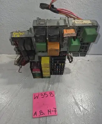 Opel Astra G Fuse box set 90517405