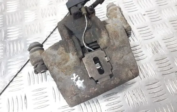 Mercedes-Benz Vito Viano W638 Front brake caliper