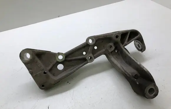 Skoda Octavia Mk2 (1Z) Front lower control arm/wishbone 1K0199296F