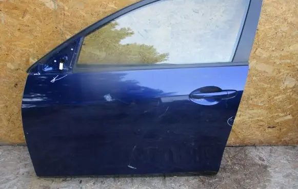 Mazda 3 II Front door