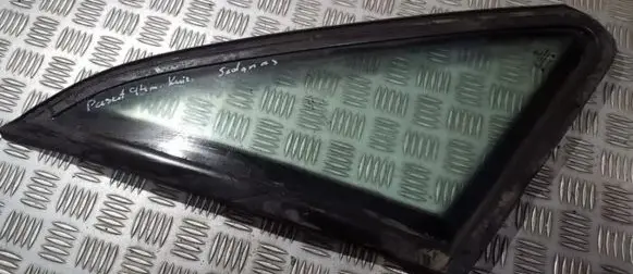 Rear side window