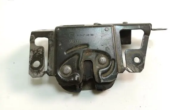 BMW 3 E46 Tailgate/trunk/boot lock/catch/latch 7026192