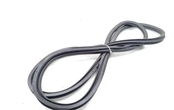 Peugeot 5008 II Rear door rubber seal (on body) 