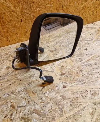 Nissan e-NV200 Front door electric wing mirror 022929