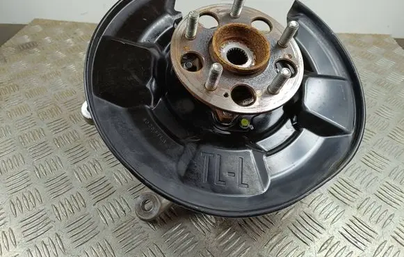 Honda CR-V Rear wheel hub