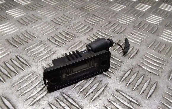 Volkswagen Phaeton Number plate light 3D0943021A 1J6943021B