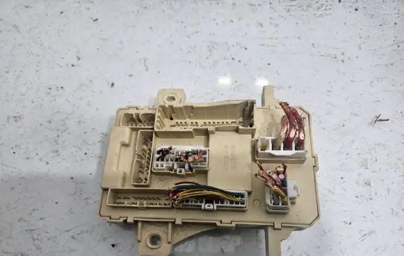 Hyundai i30 Fuse module 919501H510
