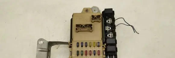 Subaru Legacy Fuse module 108062