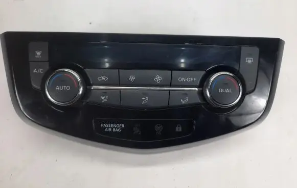 Nissan Qashqai Climate control unit 275004EA0A