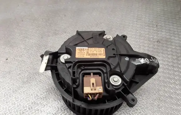 Audi A4 S4 B7 8E 8H Heater fan/blower 8E1820021E