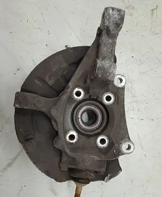 Volvo V70 Front wheel bearing hub 9461943