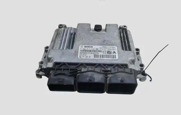 Peugeot 208 I Engine control unit/module 9666729680 9677529580 0281017920