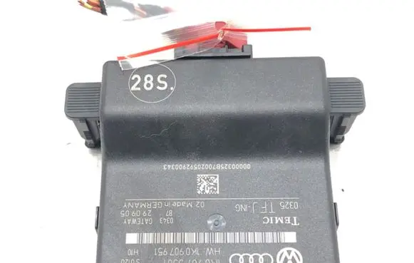 Volkswagen Golf V Other control units/modules 1K0907530F