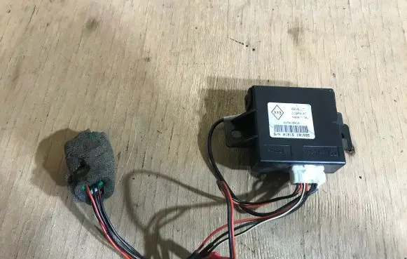 Renault Laguna III Alarm control unit/module 4M5418R0A