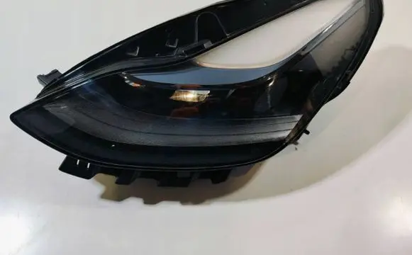 Tesla Model 3 Headlight/headlamp 1514952-00-C 151495200C 1514952