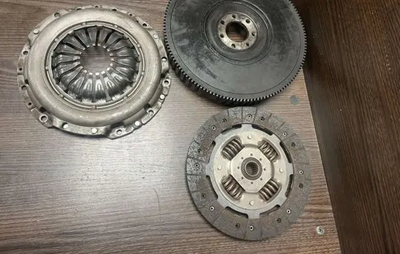 Nissan Primastar Clutch set kit 8200247241 504240200