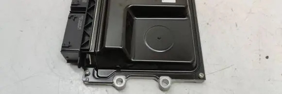 Volvo V70 Engine control unit/module 31452623 MB2797009612