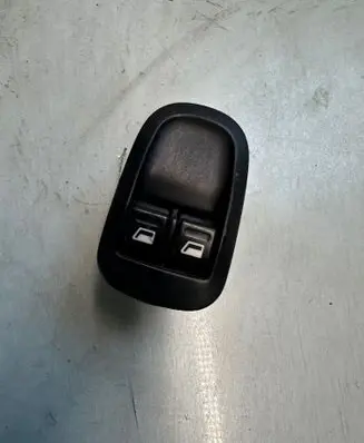 Peugeot 206 Quarter vent window switch Q231