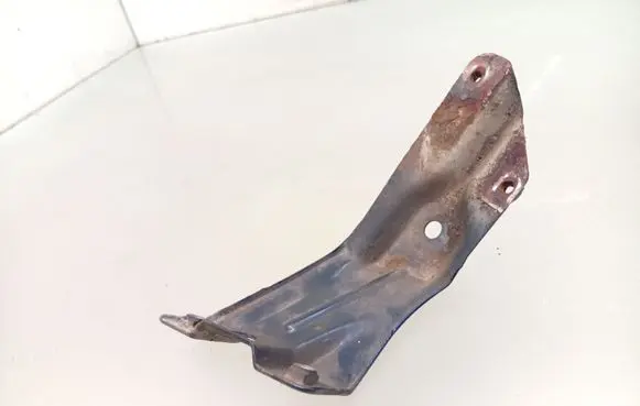 Volkswagen Golf VI Fender mounting bracket 5K6821138