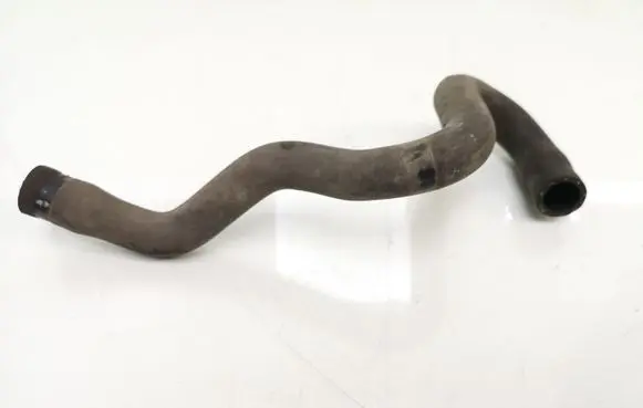 Ford Focus Engine coolant pipe/hose AV618A515AB