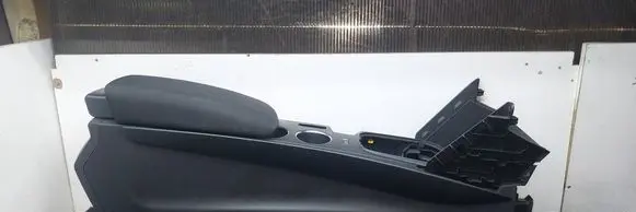 Renault Megane IV Armrest 969109180R