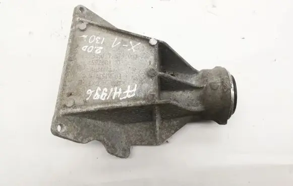 BMW X1 E84 Engine mounting bracket 7575061