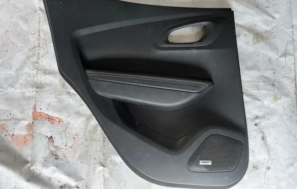 Renault Kadjar Rear door card panel trim 829A17646R