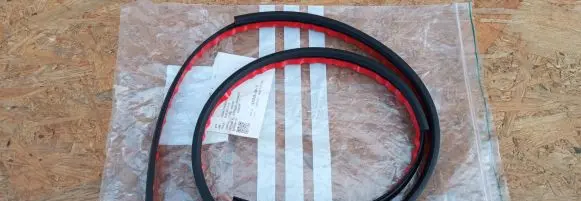 Tesla Model 3 Trunk rubber seal (body) 1533239-00-F