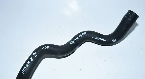 Engine coolant pipe/hose
