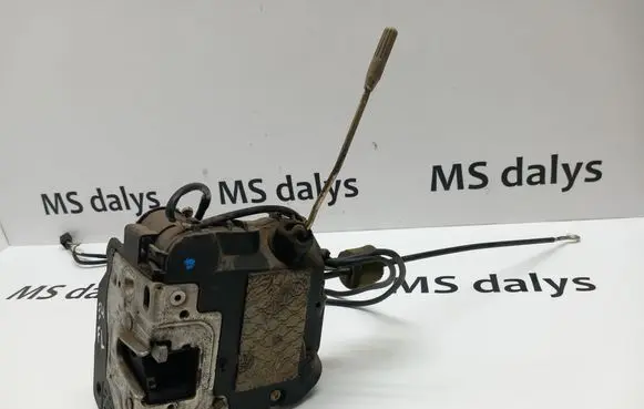 Mercedes-Benz E W211 Front door lock A2117200335 2117200335