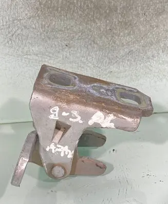 Saab 9-3 Ver2 Front door lower hinge 