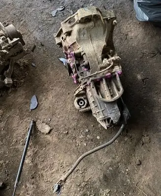 Audi 80 90 B3 Manual 5 speed gearbox 012301103C VWW01