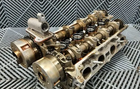 KIA Optima Engine head 221002B725 241002B770 242002B770