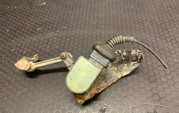 Audi Q7 4L Headlight/headlamp level sensor 4E0907503C H03S01 3C0106