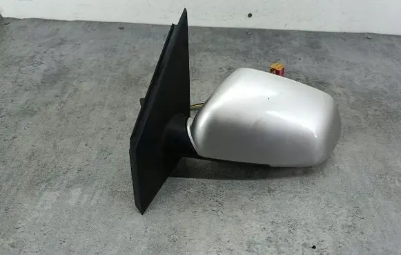 Volkswagen Polo IV 9N3 Front door electric wing mirror