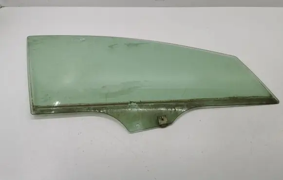 Mazda CX-7 Front door window glass four-door