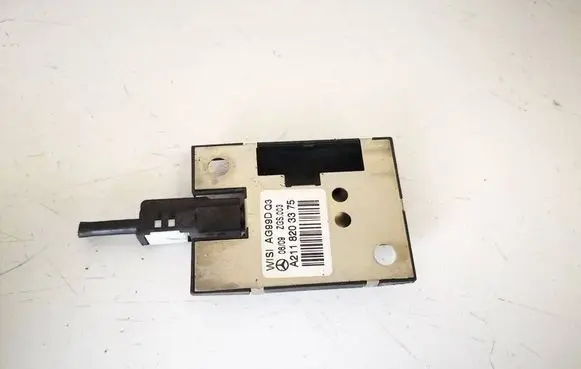 Mercedes-Benz R W251 Antenna control unit a2118203375