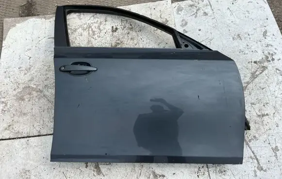 BMW 5 E60 E61 Front door 