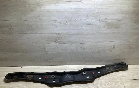 Ford Kuga II Muffler mount bracket/holder DV61S10684BC