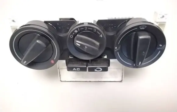 Skoda Octavia Mk1 (1U) Climate control unit 1J0820045E 901510940000 659498K091