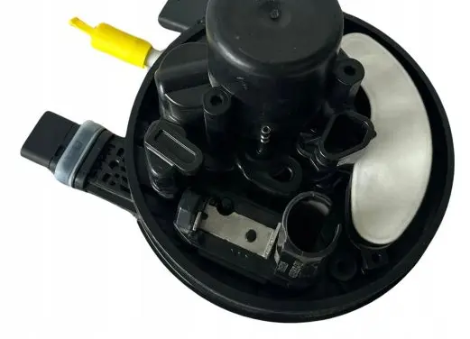 Land Rover Range Rover Evoque L551 Adblue pump F01C250168