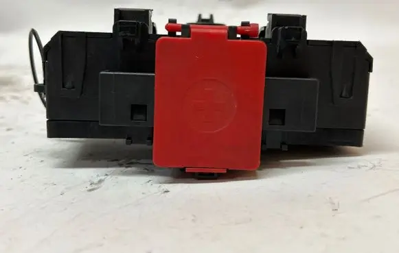 Mercedes-Benz C W203 Fuse box set A2035450301