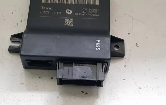 Audi Q7 4L Gateway control module 4L0907468B 4L0910468A