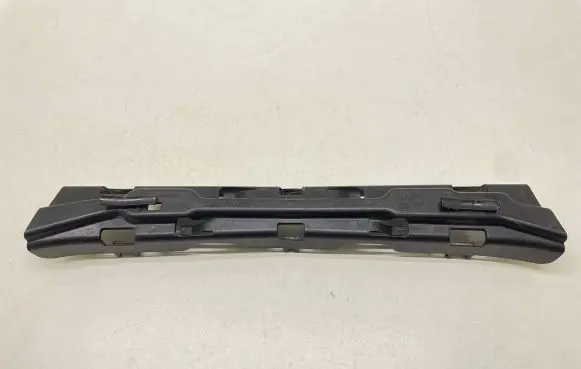 Skoda Kodiaq Bumper support mounting bracket corner 565823347